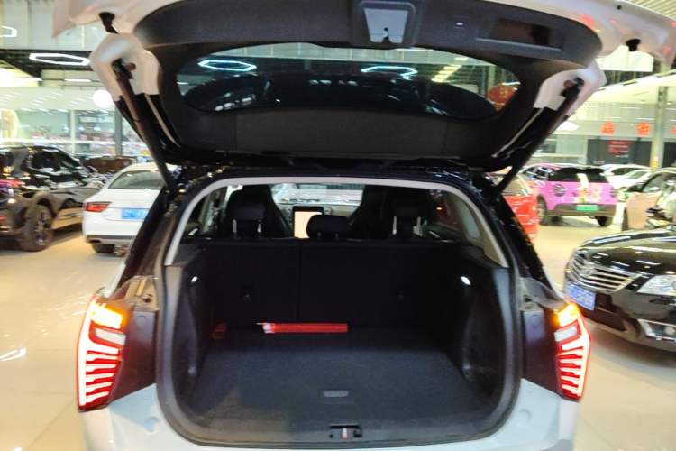 Used Hongqi HS3 PHEV 2024 PHEV 115km Jingwei Edition Trunk