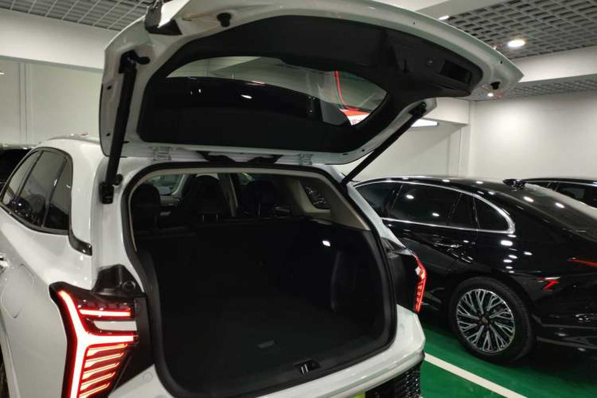 Used Hongqi HS3 PHEV 2024 PHEV 115km Jingwei Edition Trunk