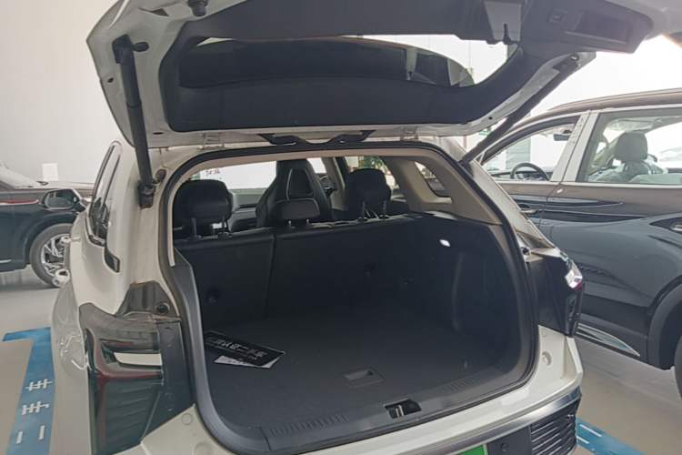 Used Hongqi HS3 PHEV 2024 PHEV 115km Jingwei Edition Trunk