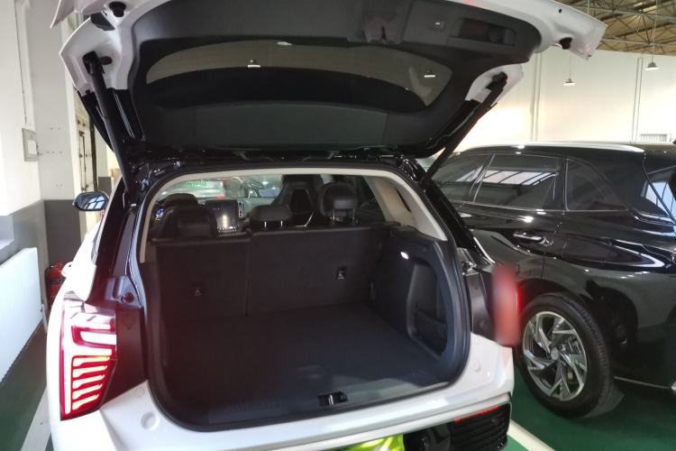 Used Hongqi HS3 PHEV 2024 PHEV 115km Jingwei Edition Trunk