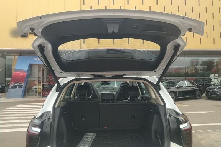 Used Hongqi HS3 PHEV 2024 PHEV 115km Jingwei Edition Trunk