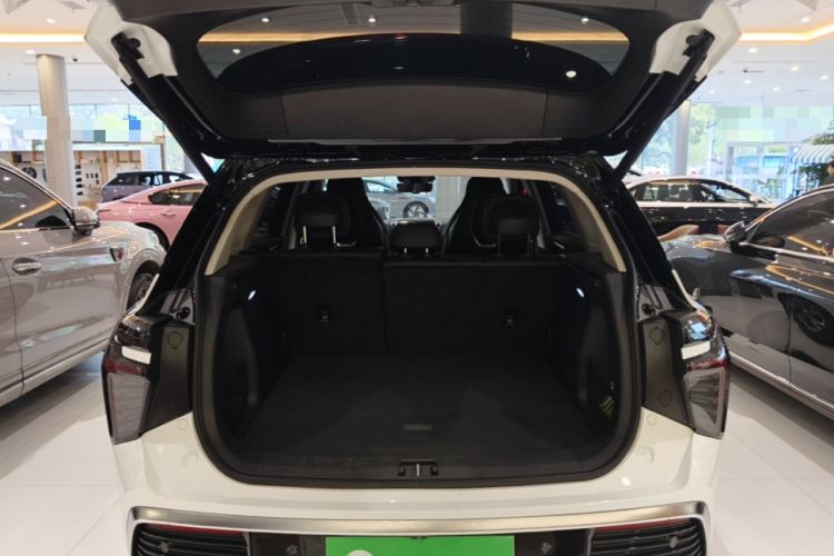 Used Hongqi HS3 PHEV 2024 PHEV 115km Jingwei Edition Trunk