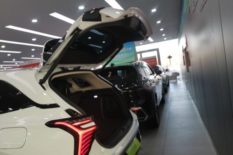 Used Hongqi HS3 PHEV 2024 PHEV 115km Jingwei Edition Trunk