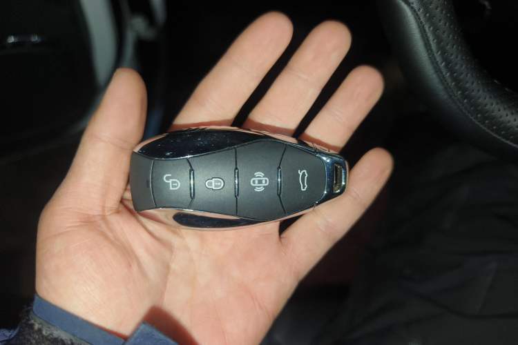 Used Hongqi HS3 PHEV 2024 PHEV 115km Jingwei Edition Vehicle Key