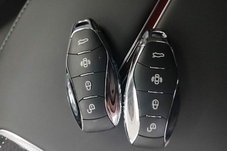 Used Hongqi HS3 PHEV 2024 PHEV 115km Jingwei Edition Vehicle Key