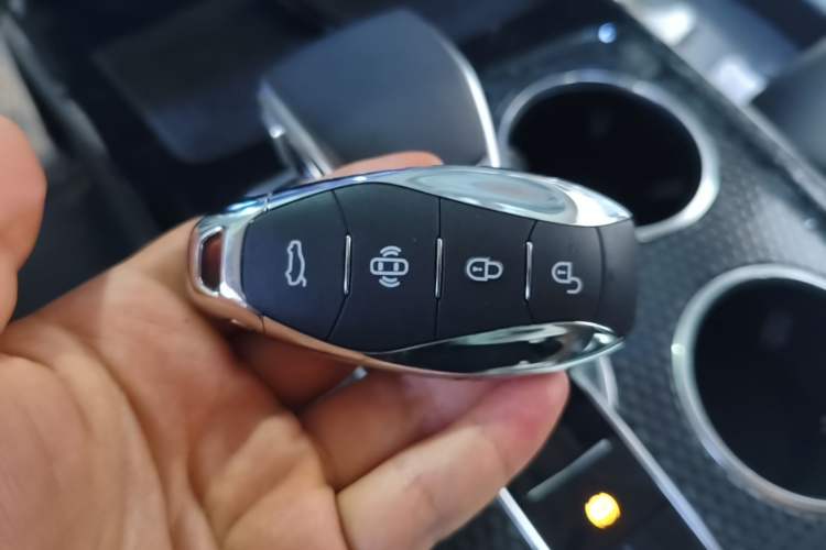 Used Hongqi HS3 PHEV 2024 PHEV 115km Jingwei Edition Vehicle Key