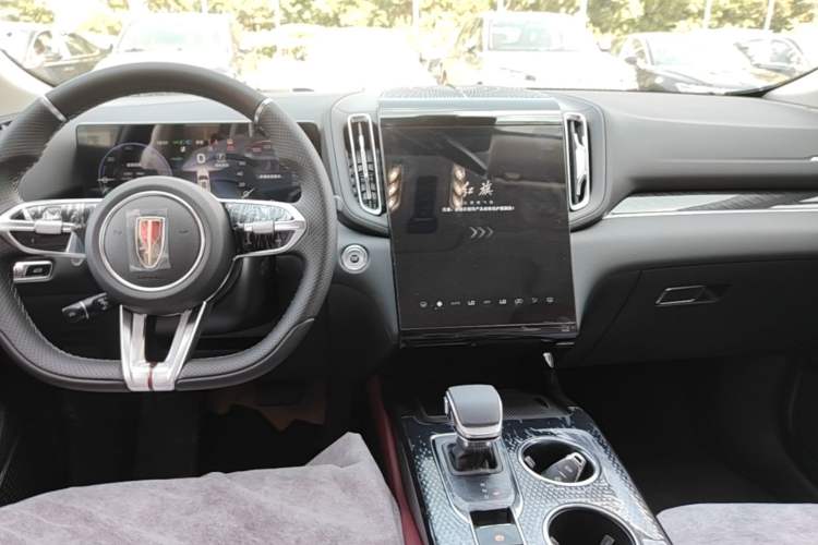 Used Hongqi HS3 PHEV 2025 Model 125km Jingwei 2 Millionth Anniversary Edition Audio And AC Panel