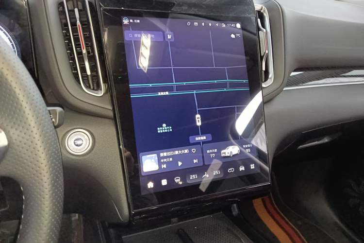 Used Hongqi HS3 PHEV 2025 Model 117km Jingwei Edition Audio And AC Panel