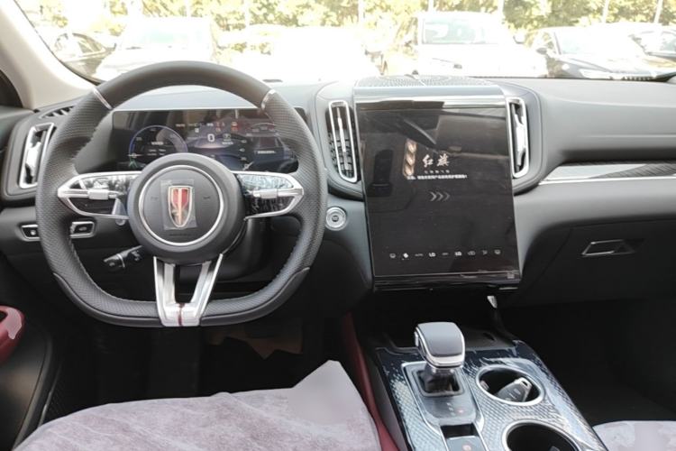 Used Hongqi HS3 PHEV 2025 Model 125km Jingwei 2 Millionth Anniversary Edition Center Console