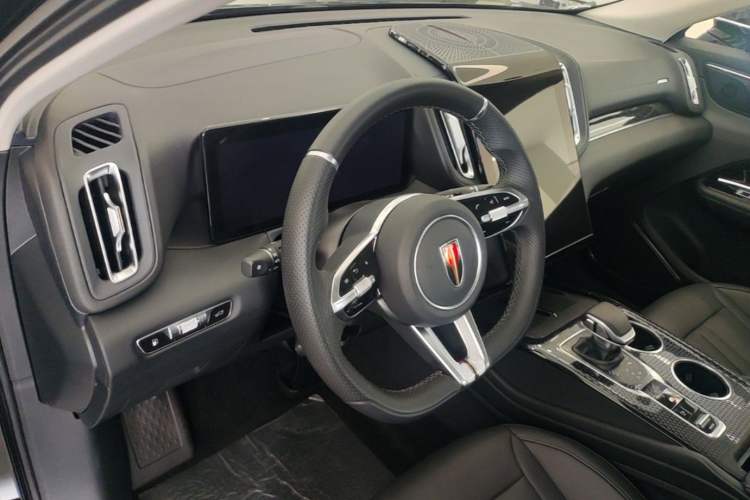 Used Hongqi HS3 PHEV 2025 Model 117km Jingwei Edition Center Console
