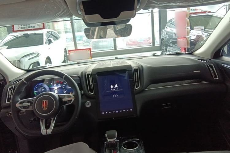 Used Hongqi HS3 PHEV 2025 Model 125km Jingwei 2 Millionth Anniversary Edition Center Console