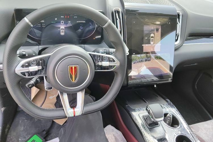 Used Hongqi HS3 PHEV 2025 Model 125km Jingwei 2 Millionth Anniversary Edition Center Console