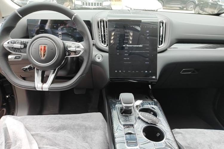 Used Hongqi HS3 PHEV 2025 Model 125km Jingwei 2 Millionth Anniversary Edition Center Console