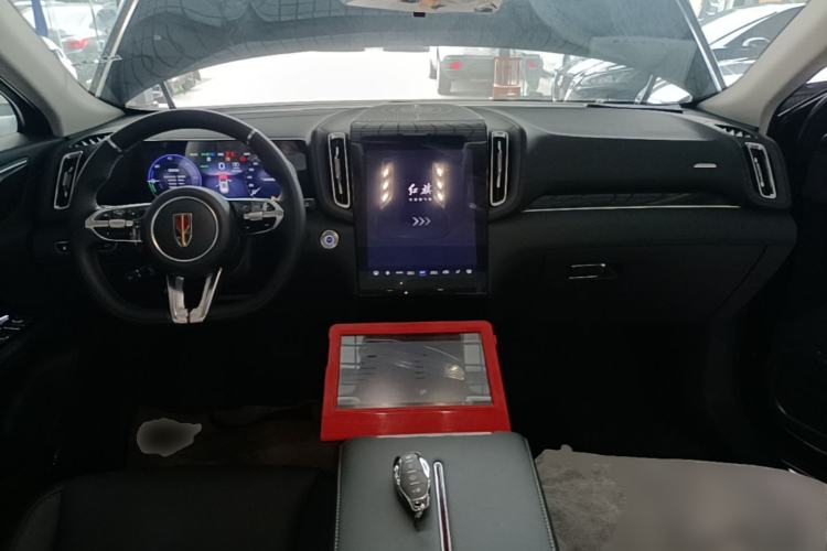 Used Hongqi HS3 PHEV 2025 Model 117km Jingwei Edition Center Console