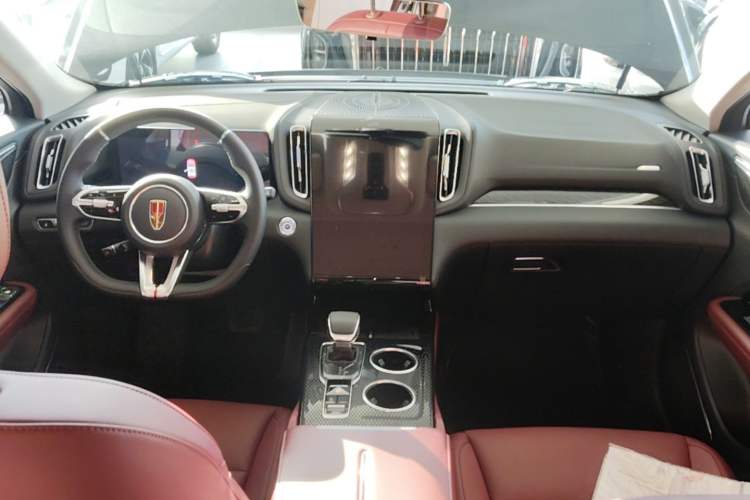 Used Hongqi HS3 PHEV 2025 Model 117km Jingwei Edition Center Console