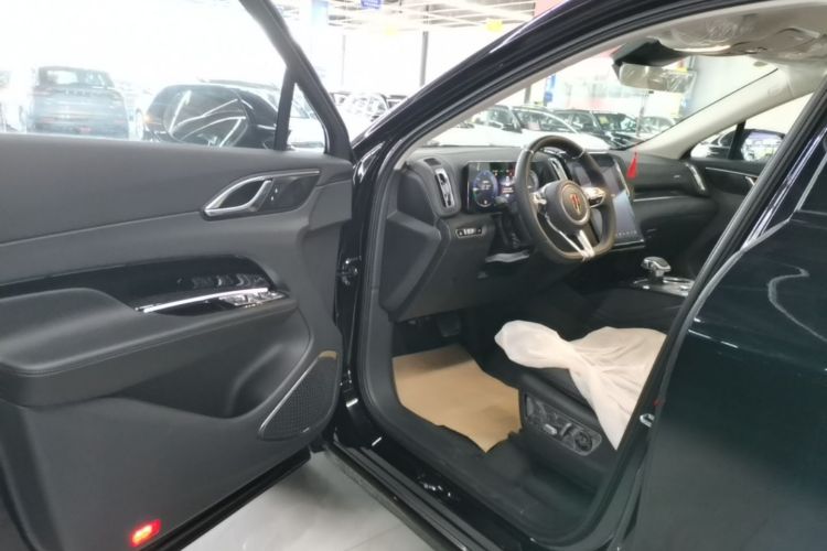 Used Hongqi HS3 PHEV 2025 Model 117km Jingwei Edition Driver Seat