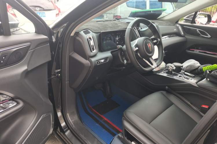 Used Hongqi HS3 PHEV 2025 Model 125km Jingwei PLUS 2 Millionth Anniversary Edition Driver Seat