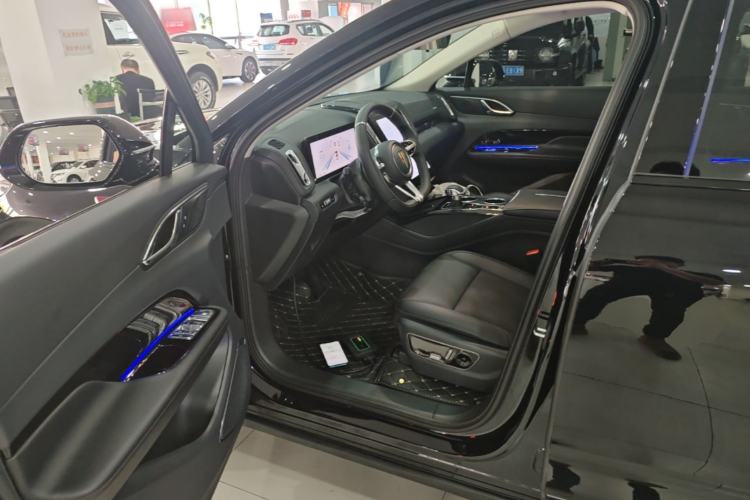 Used Hongqi HS3 PHEV 2025 Model 125km Jingwei 2 Millionth Anniversary Edition Driver Seat