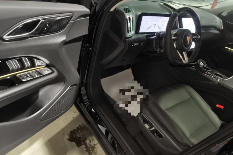 Used Hongqi HS3 PHEV 2025 Model 125km Jingwei PLUS 2 Millionth Anniversary Edition Driver Seat