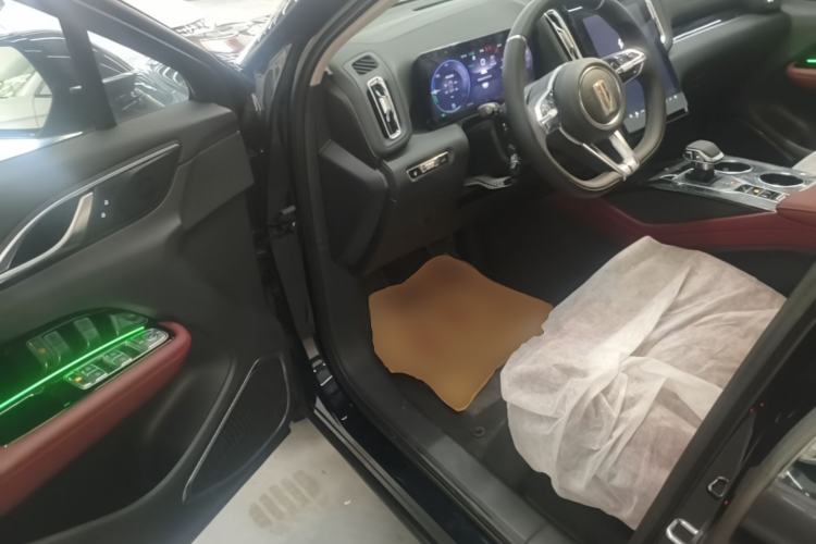 Used Hongqi HS3 PHEV 2025 Model 125km Jingwei PLUS 2 Millionth Anniversary Edition Driver Seat