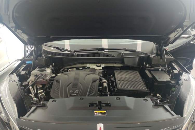 Used Hongqi HS3 PHEV 2025 Model 117km Jingwei Edition Engine Bay