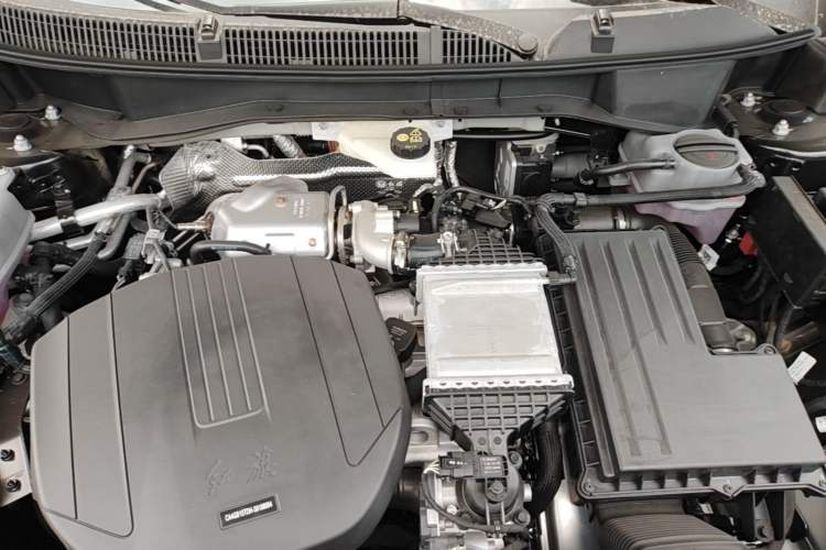 Used Hongqi HS3 PHEV 2025 Model 125km Jingwei 2 Millionth Anniversary Edition Engine Bay