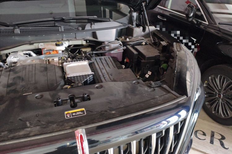 Used Hongqi HS3 PHEV 2025 Model 125km Jingwei 2 Millionth Anniversary Edition Engine Bay Left