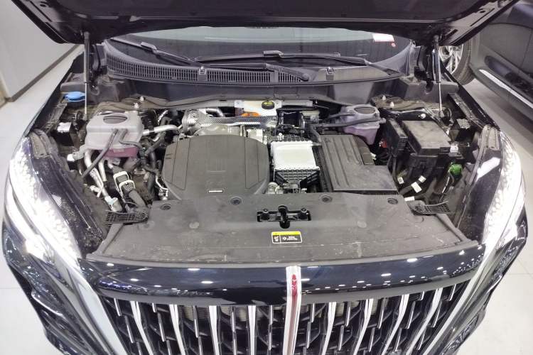 Used Hongqi HS3 PHEV 2025 Model 125km Jingwei 2 Millionth Anniversary Edition Engine Bay