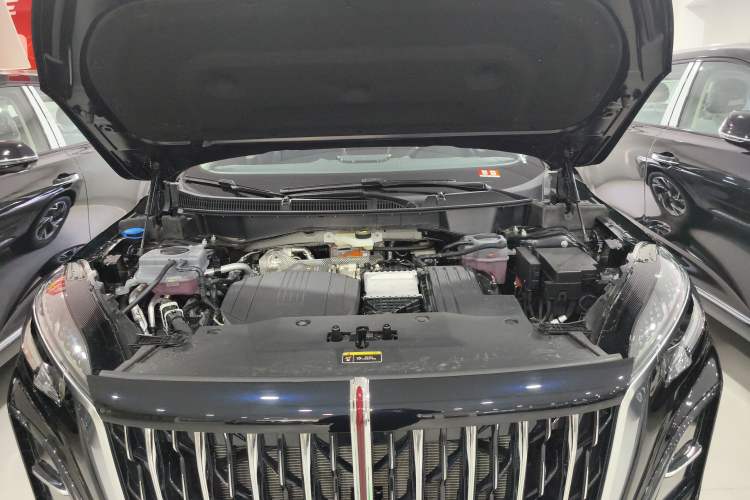 Used Hongqi HS3 PHEV 2025 Model 117km Jingwei Edition Engine Bay