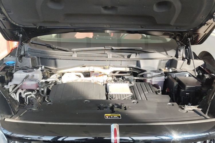 Used Hongqi HS3 PHEV 2025 Model 117km Jingwei Edition Engine Bay