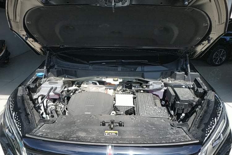 Used Hongqi HS3 PHEV 2025 Model 125km Jingwei 2 Millionth Anniversary Edition Engine Bay