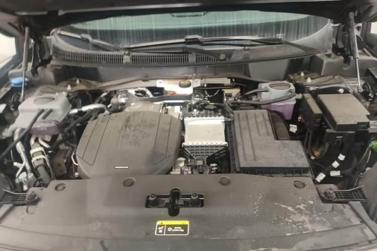 Used Hongqi HS3 PHEV 2025 Model 125km Jingwei PLUS 2 Millionth Anniversary Edition Engine Bay
