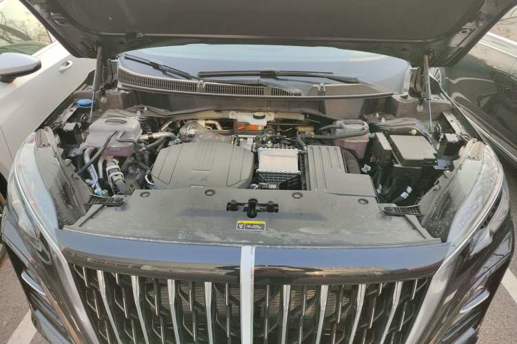 Used Hongqi HS3 PHEV 2025 Model 125km Jingwei PLUS 2 Millionth Anniversary Edition Engine Bay