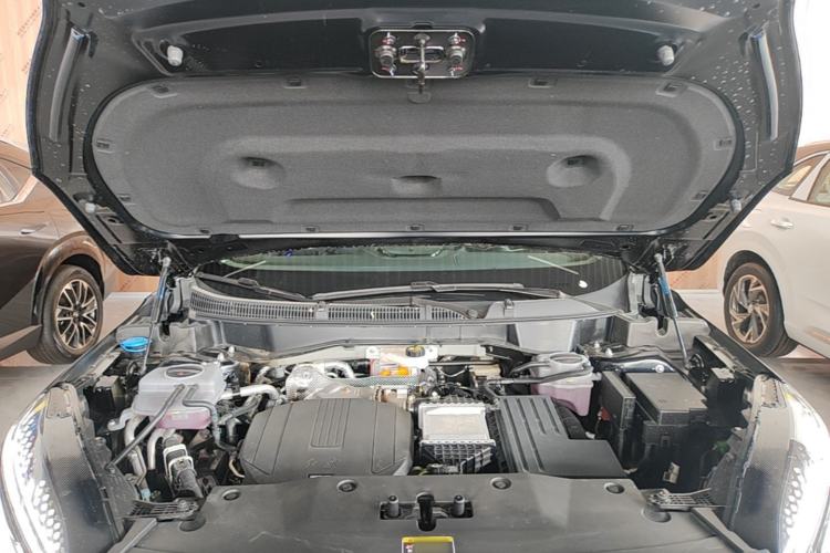 Used Hongqi HS3 PHEV 2025 Model 125km Jingwei 2 Millionth Anniversary Edition Engine Bay