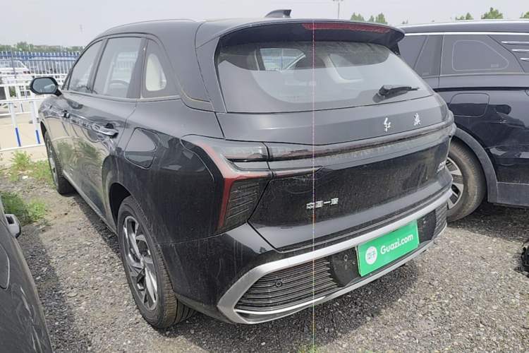 Used Hongqi HS3 PHEV 2025 Model 117km Jingwei Edition Exterior 2