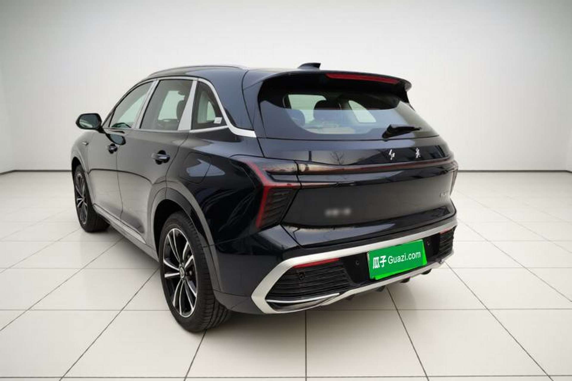 Used Hongqi HS3 PHEV 2025 Model 125km Jingwei PLUS 2 Millionth Anniversary Edition Exterior 2
