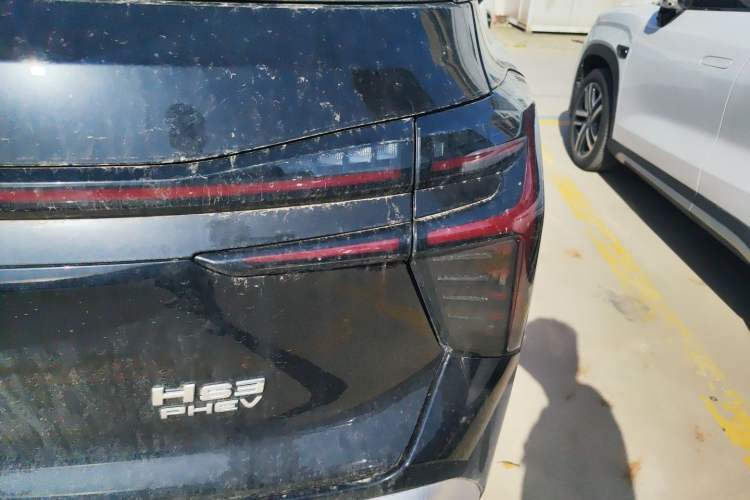 Used Hongqi HS3 PHEV 2025 Model 117km Jingwei Edition Exterior 3