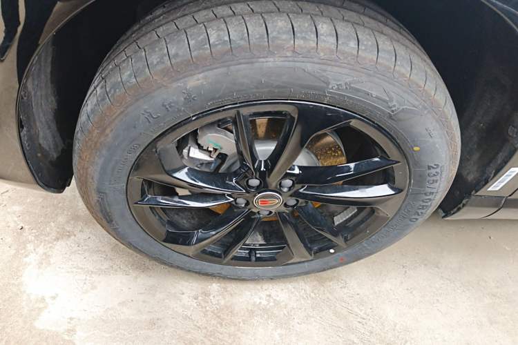 Used Hongqi HS3 PHEV 2025 Model 125km Jingwei 2 Millionth Anniversary Edition Exterior 4