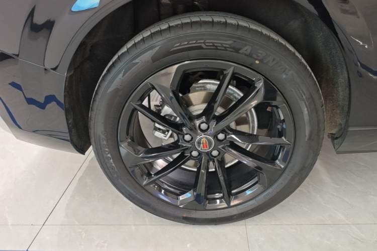 Used Hongqi HS3 PHEV 2025 Model 125km Jingwei PLUS 2 Millionth Anniversary Edition Exterior 5