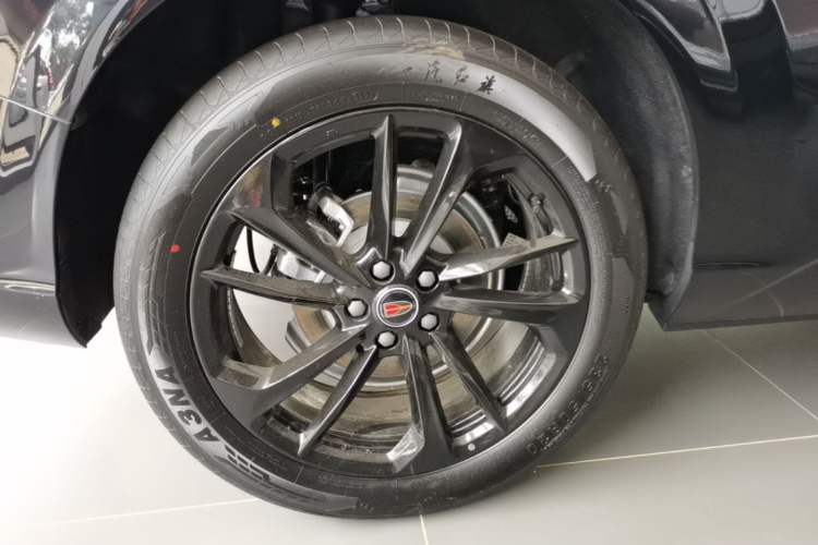 Used Hongqi HS3 PHEV 2025 Model 125km Jingwei PLUS 2 Millionth Anniversary Edition Exterior 5