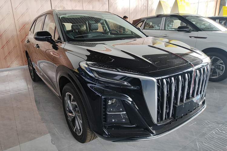 Used Hongqi HS3 PHEV 2025 Model 125km Jingwei 2 Millionth Anniversary Edition Front Right 45 Deg