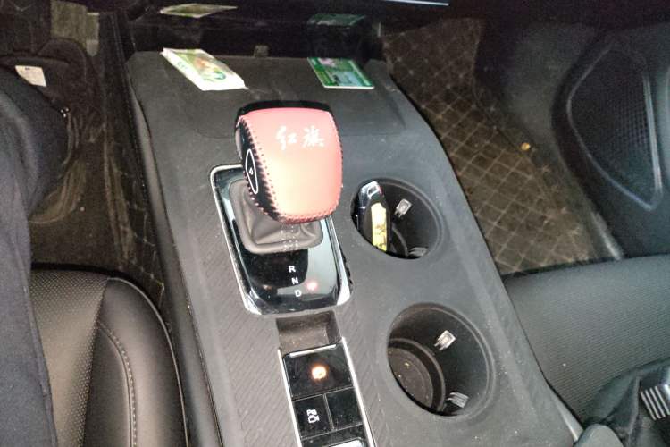 Used Hongqi HS3 PHEV 2025 Model 125km Jingwei PLUS 2 Millionth Anniversary Edition Gear Lever