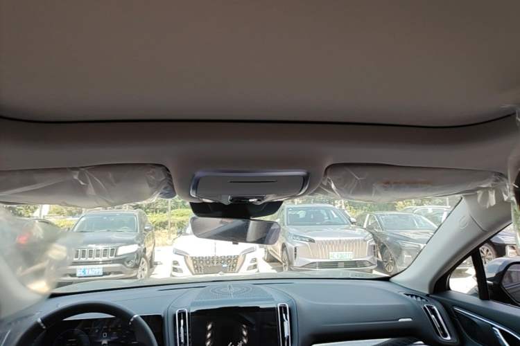 Used Hongqi HS3 PHEV 2025 Model 125km Jingwei 2 Millionth Anniversary Edition Headliner