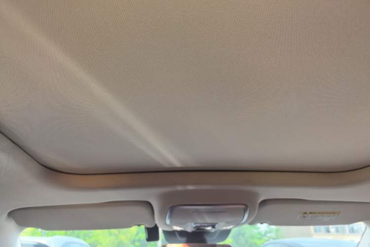 Used Hongqi HS3 PHEV 2025 Model 125km Jingwei 2 Millionth Anniversary Edition Headliner