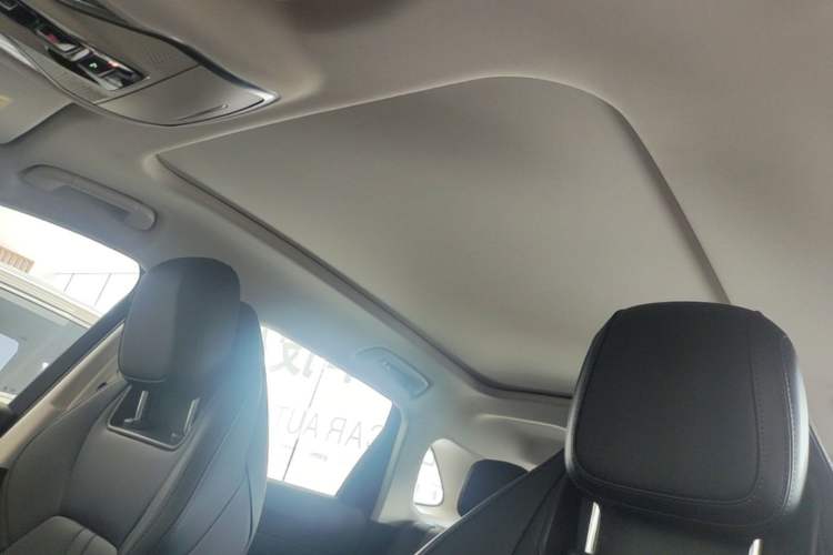 Used Hongqi HS3 PHEV 2025 Model 117km Jingwei Edition Headliner