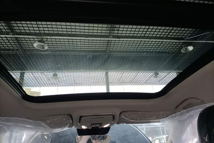 Used Hongqi HS3 PHEV 2025 Model 117km Jingwei Edition Headliner