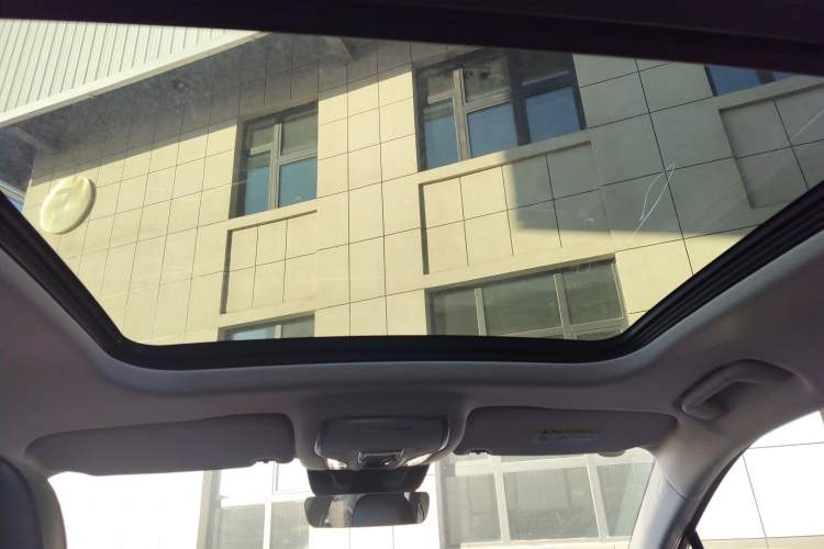 Used Hongqi HS3 PHEV 2025 Model 125km Jingwei 2 Millionth Anniversary Edition Headliner