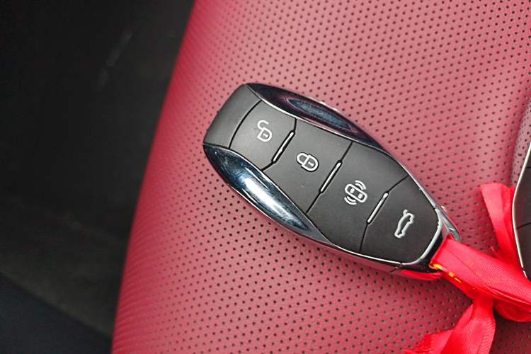 Used Hongqi HS3 PHEV 2025 Model 125km Jingwei 2 Millionth Anniversary Edition Interior 1