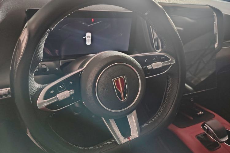 Used Hongqi HS3 PHEV 2025 Model 117km Jingwei Edition Interior 2