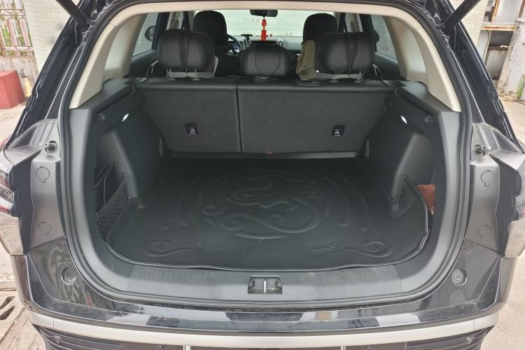Used Hongqi HS3 PHEV 2025 Model 117km Jingwei Edition Interior 3